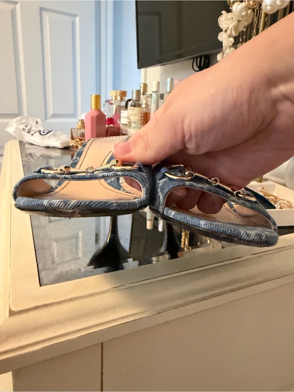 Erin Horsebit GG Monogram
Sandal - Picture 10 of 12